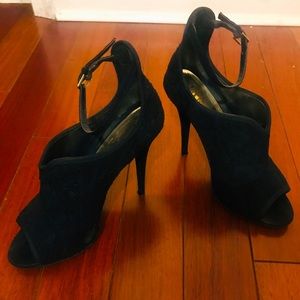 🖤Open-toe Booties🖤